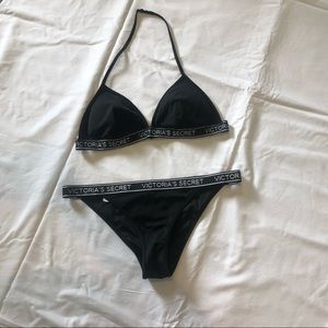 ❗️SOLD❗️Medium-Victoria’s Secret Black & White Bikini 👙